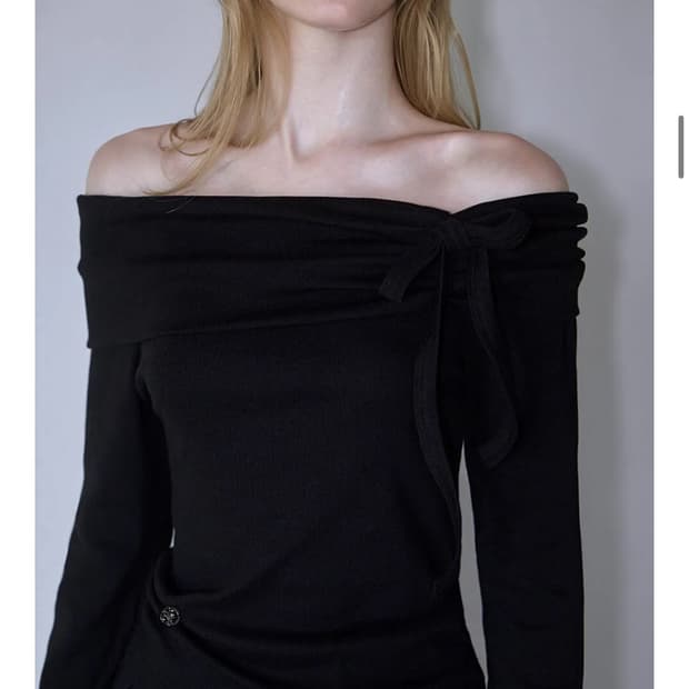 로제프란츠 티파니 오프숄더 블랙 판매해요