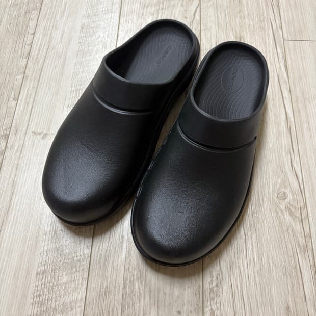 우포스 클로그 블랙 280