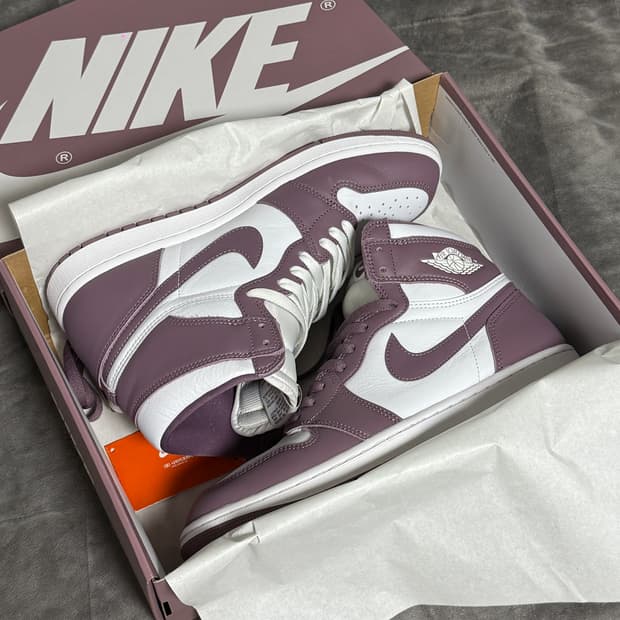 나이키 에어조던1 하이 OG 마우브(A+ 중고상품)