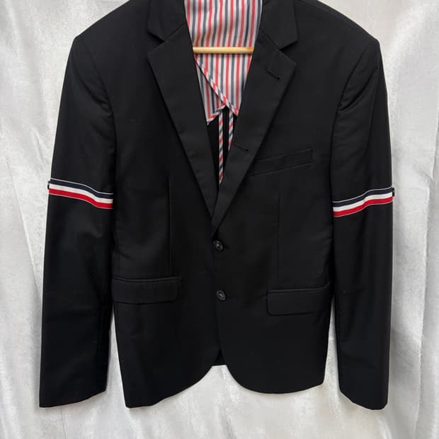 톰브라운 자켓 사이즈 남성90 여성95 