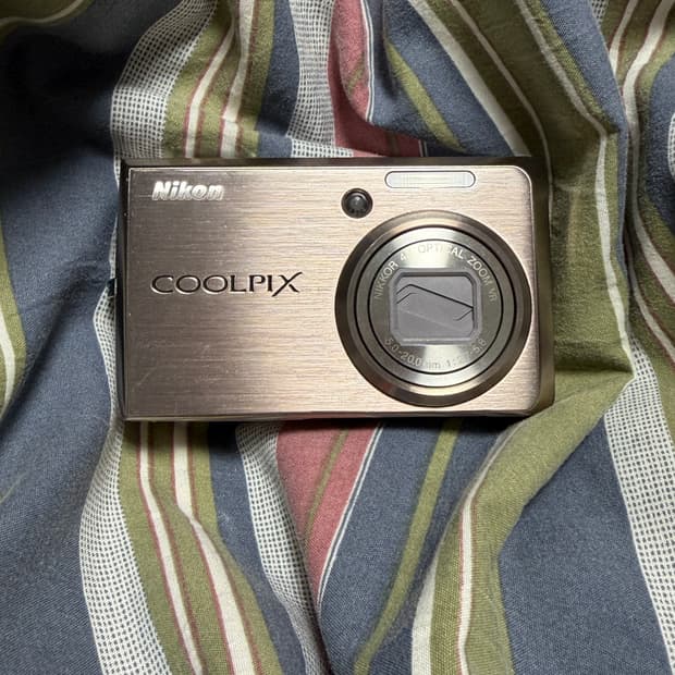 니콘 쿨픽스 S600 