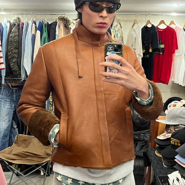 TOM ROCKIE MOUTON JACKET