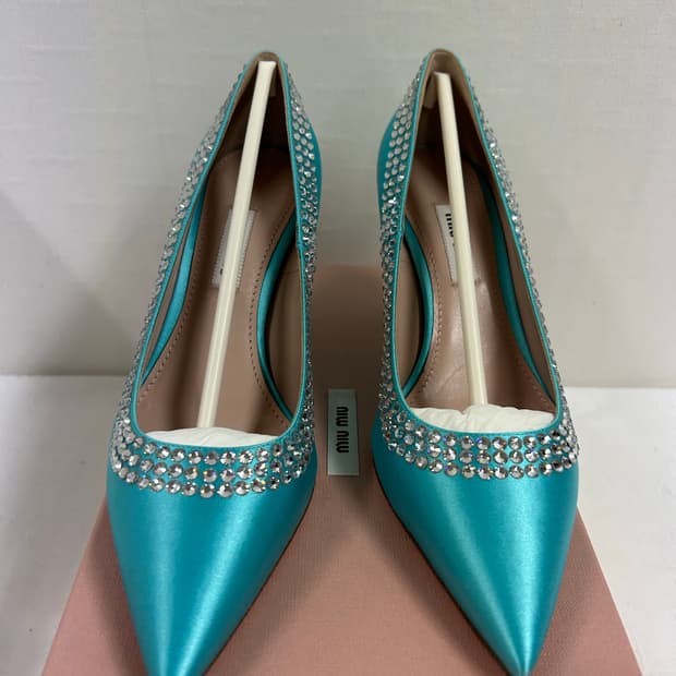 (새상품) 미우미우 스틸레토