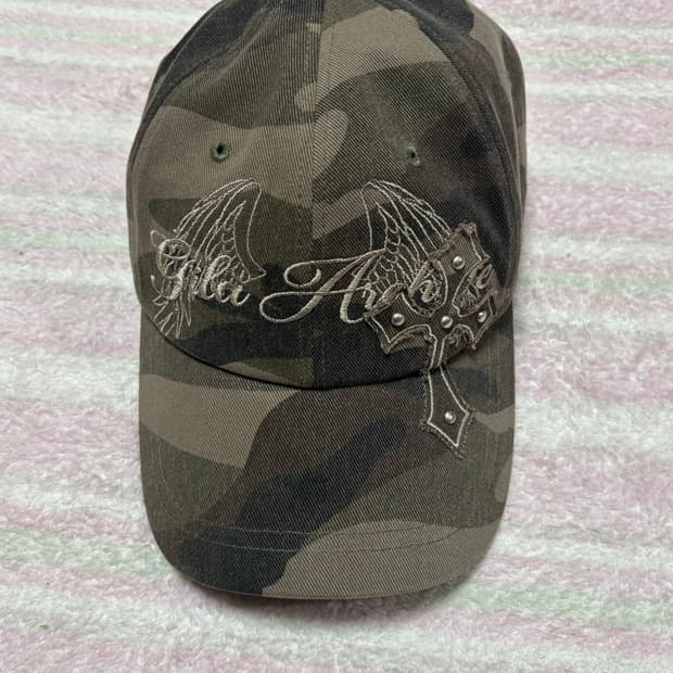 길라 아카이브 ROSS PATCHED WING BALLCAP_CAMO