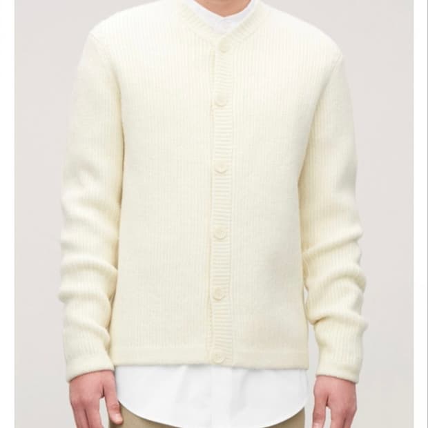 COS 남성 브이넥 가디건