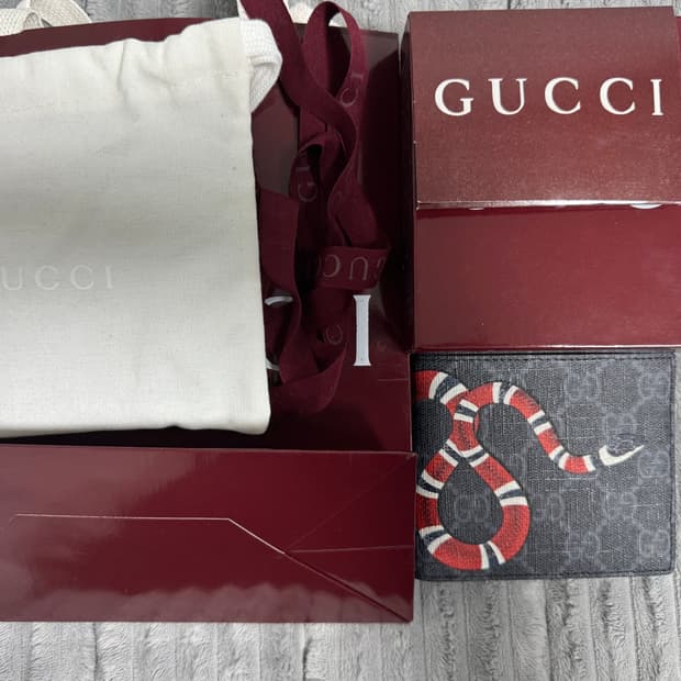 구찌 킹스네이크 반지갑