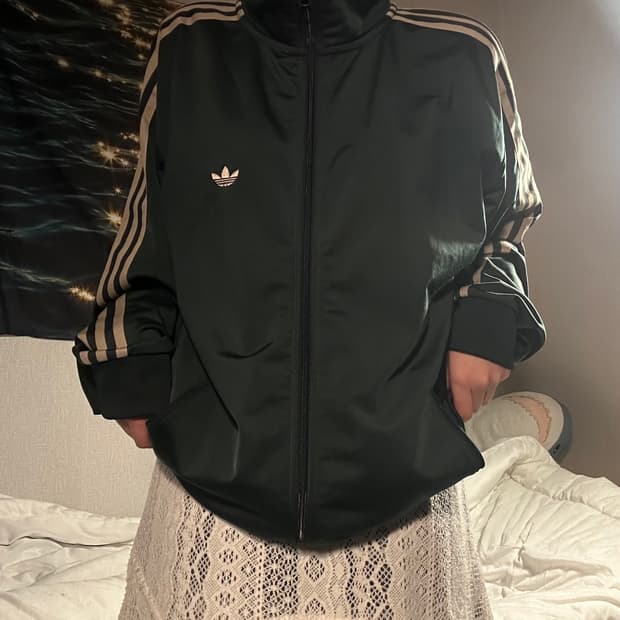 아디다스 트랙탑 쉐도우그린