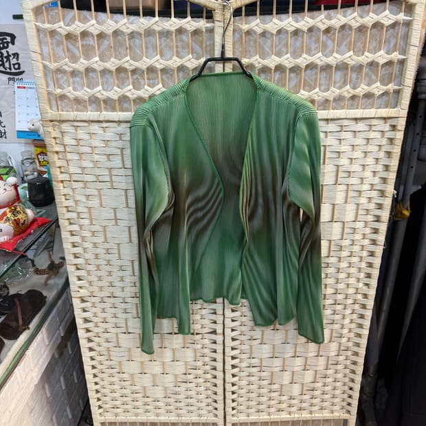 3/66 정품 이세이미야케 플리츠 가디건 팝니다