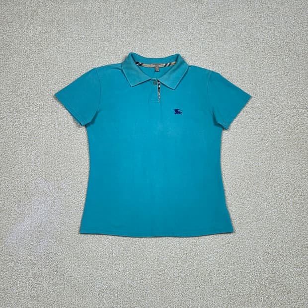 [버버리] 런던 슬림핏 기사 자수 피케 반팔 폴로 셔츠 | S00133