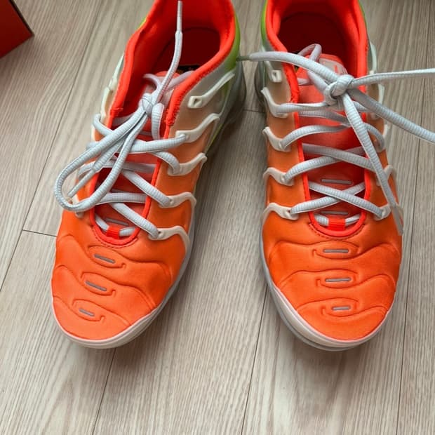 나이키 베이퍼맥스플러스 230cm nike vapormax plus