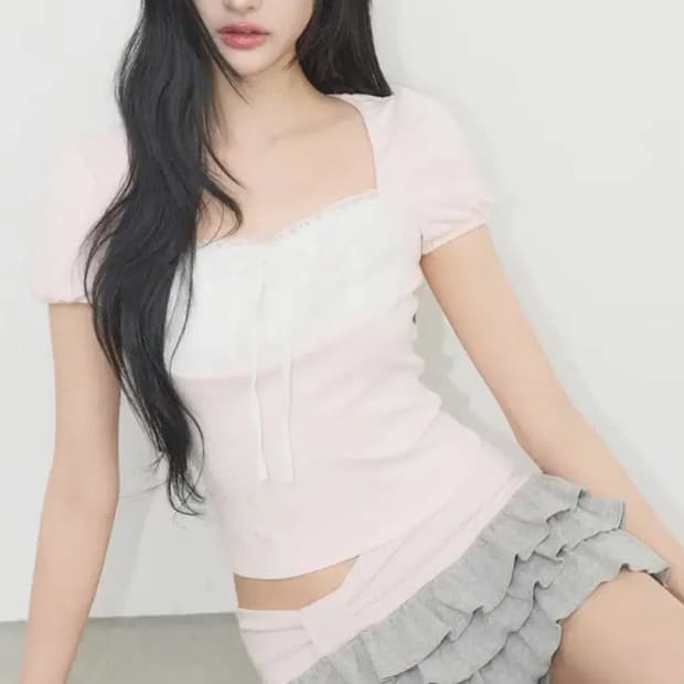 일리고 로지 레이스 스퀘어넥 티 핑크