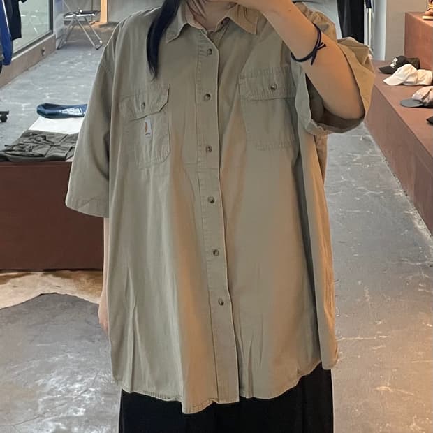 칼하트 베이지 반팔 셔츠 H2464