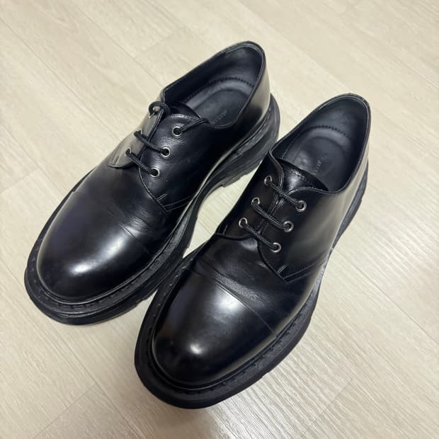 알렉산더 맥퀸 오버솔 트레드 더비슈즈 44