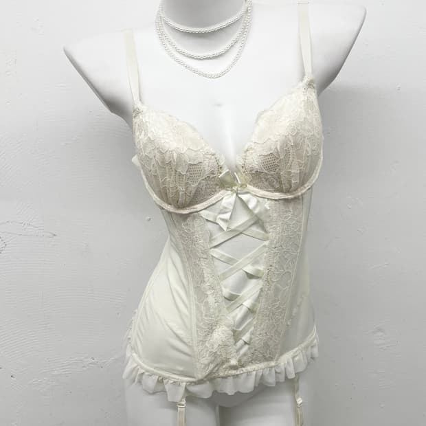 에메필 화이트페어리 레이스 가터 코르셋 