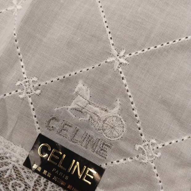 셀린느마차자수레이스손수건(새상품)