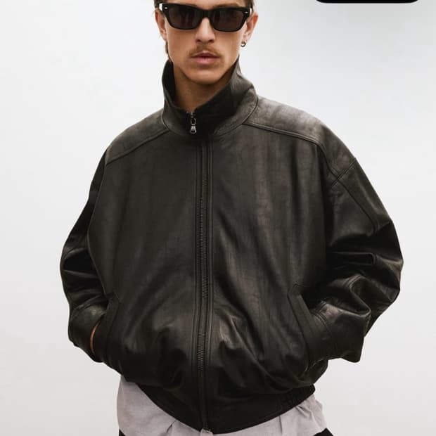 렉토 25ss 하이넥 레더 m사이즈