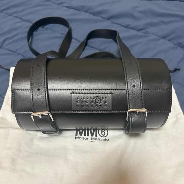Maison margiela MM6 belt bag / mm6벨트가죽백