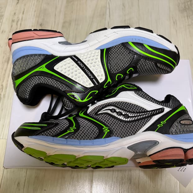 [255] Saucony Triumph 4 써코니 트라이엄프 4 새상품