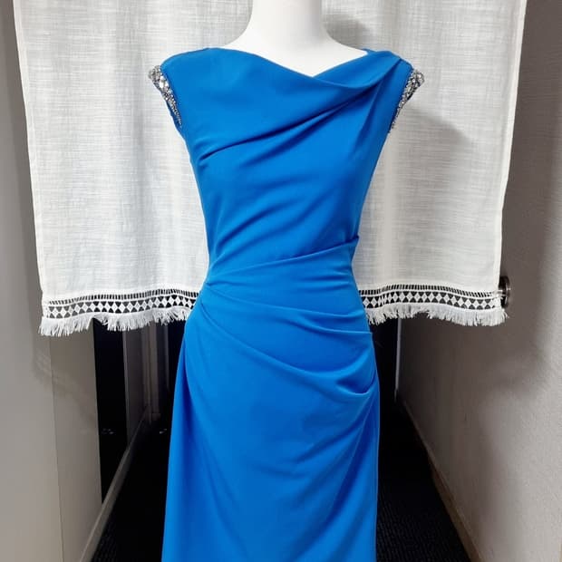 지고트 큐빅 셔링 드레스 원피스 (55) 상태최상