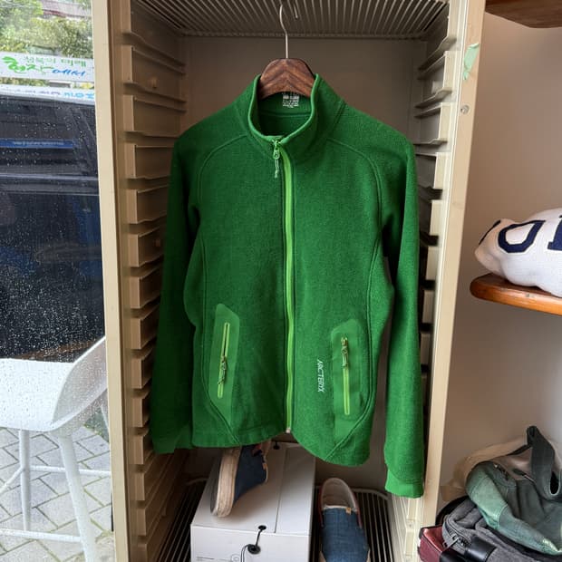 아크테릭스 폴라텍 집업