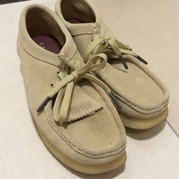 클락스 와랄비 메이플 스웨이드 245