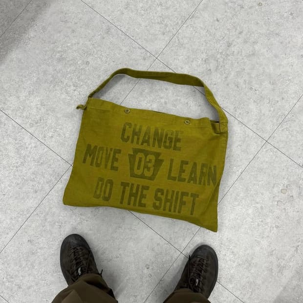 컬렉트피시스 CML MESSENGER BAG 