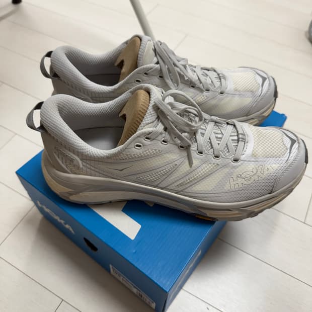 호카 마파테  스피드 2  285 사이즈  정확히 4회 착용  강남 신세