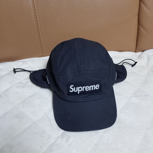 슈프림 패커블 이어플랩 캠프캡 모자 블랙 22FW