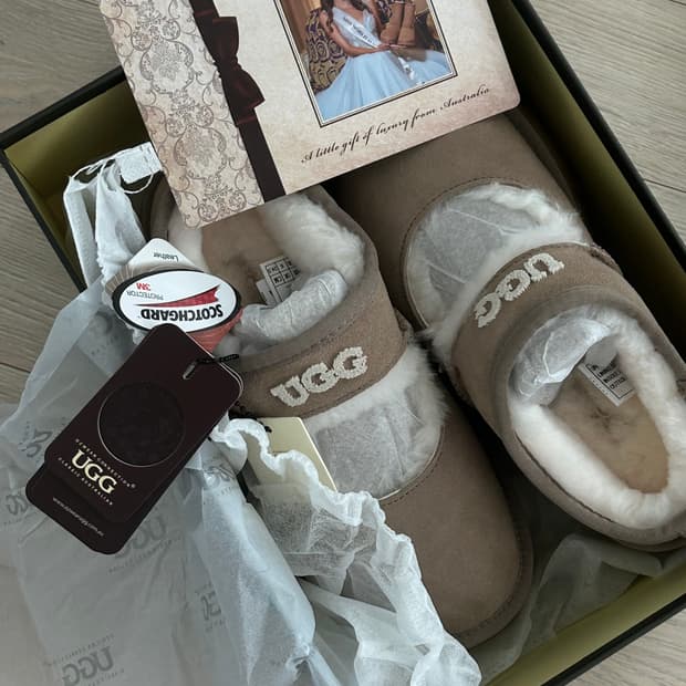 어그 메리제인 플랫폼슈즈 브라운 37사이즈