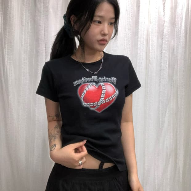 할리데이비슨 블랙 하트 체인 탑