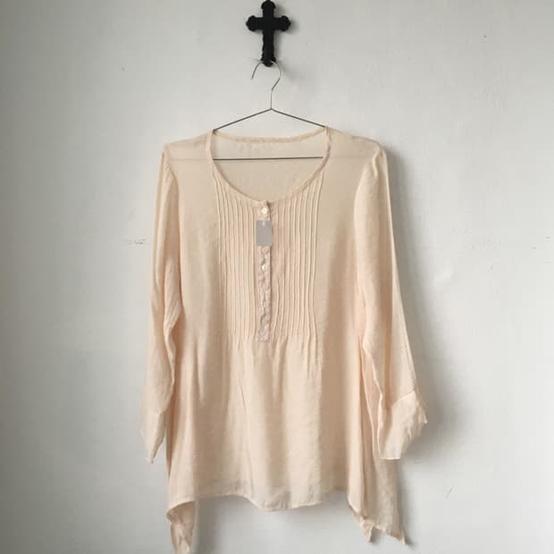 Unbalanced blouse