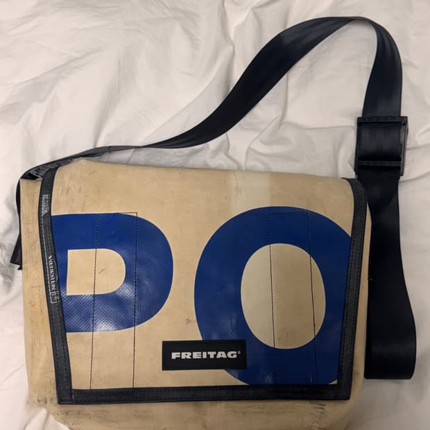 프라이탁 라씨 크로스백 