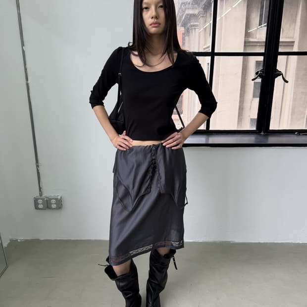 LOW CLASSIC 로우클래식 See-Through Lace Skirt