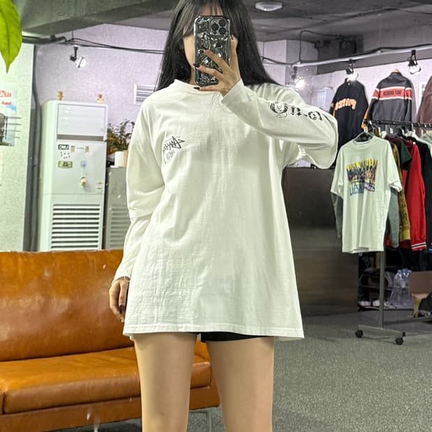 스투시 파리 그래픽 반팔 티셔츠 화이트 B4675