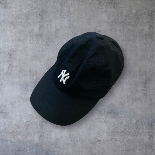 MLB 블랙 컬러 뉴욕양키스 로고 볼캡