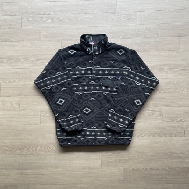 파타고니아 신칠라 아즈텍 그레이 patagonia