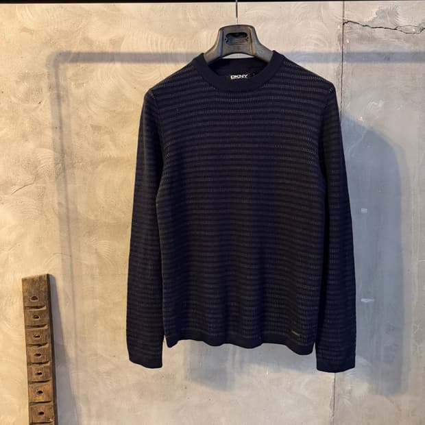 울패브릭 DKNY 니트 100