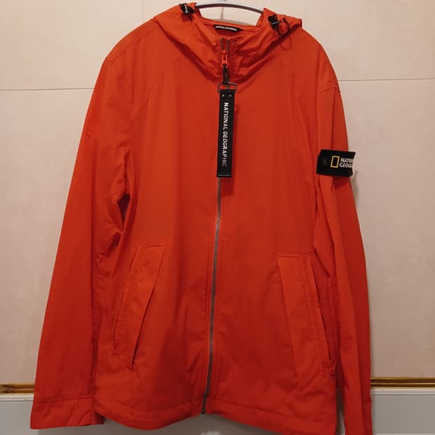 내셔널지오그래픽 정품 남성 바람막이 L (100) 사이즈