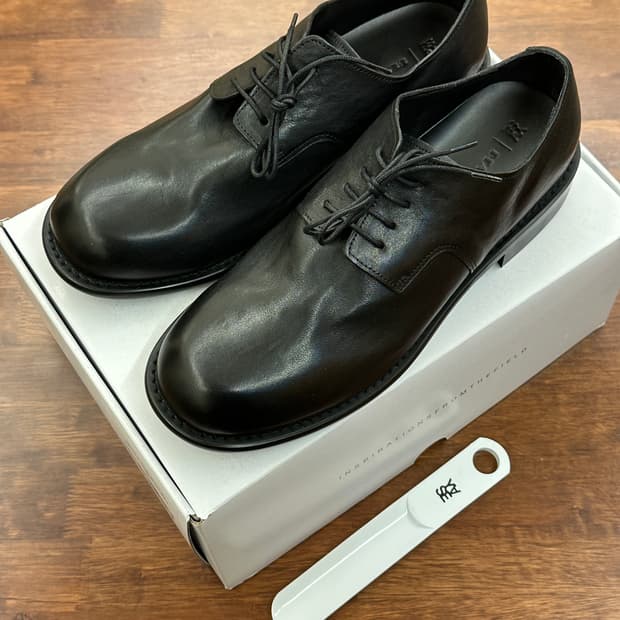 [새제품] 야세 YASE 홀리 홀스하이드 컴포트 더비 슈즈 블랙 US10