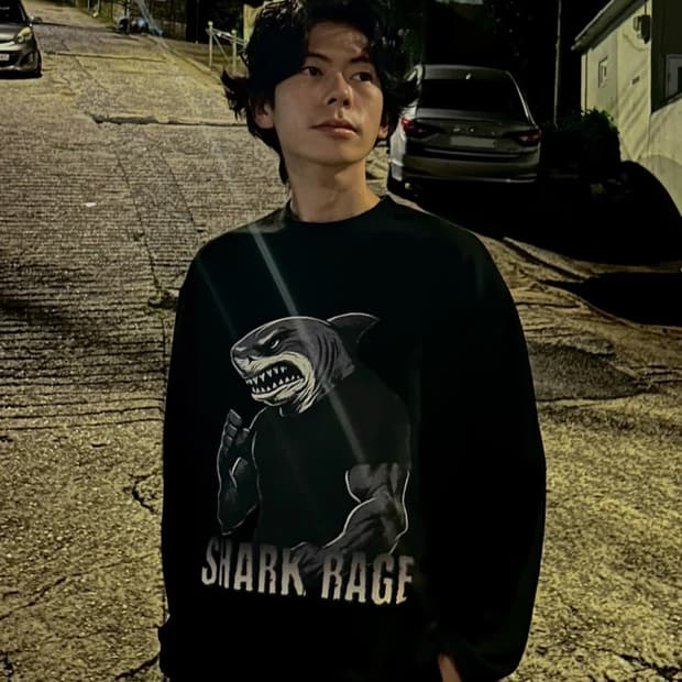 SHARK RAGE 검정 긴팔 티셔츠 드랍숄더(M)