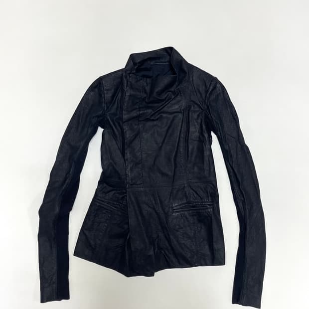 릭오웬스 램스킨 드레이프 하이넥 자켓 삽니다 종류안가림