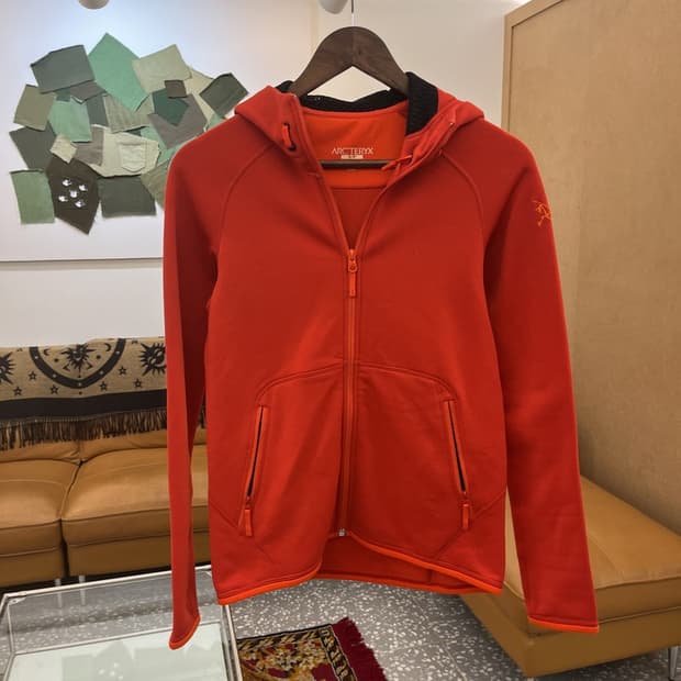 아크테릭스 우먼 기모 트랙탑 져지 집업 85 C05506