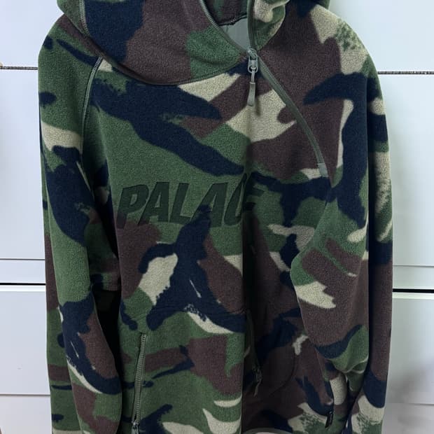 Palace 팔라스 폴라텍 플리스