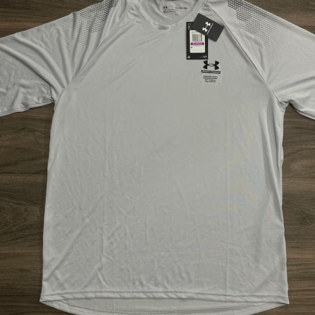 언더아머 기능성 긴팔 티셔츠 2XL 새상품