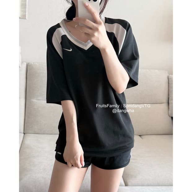 나이키 일본 V넥 블랙 반팔 상품이미지1
