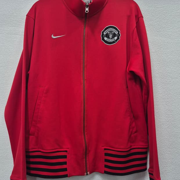 나이키 맨체스터 유나이티드 레드 트랙탑 / 100(정품)