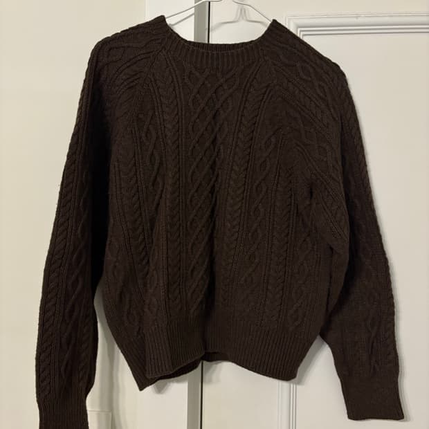 얼바닉30 케이블 니트