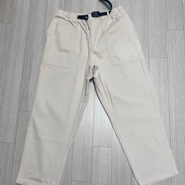 그라미치 루즈테이퍼드 내추럴 M 새제품