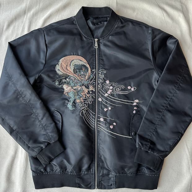 100 오리엔탈 스카잔 풍신 뇌신 자수 수베니어 자켓 