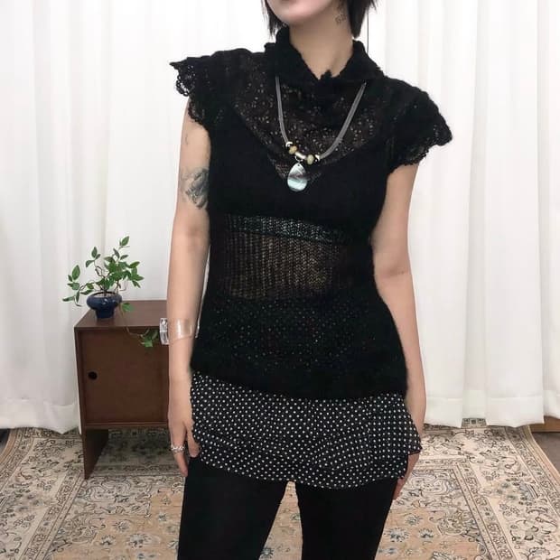 모헤어 프릴 니트 